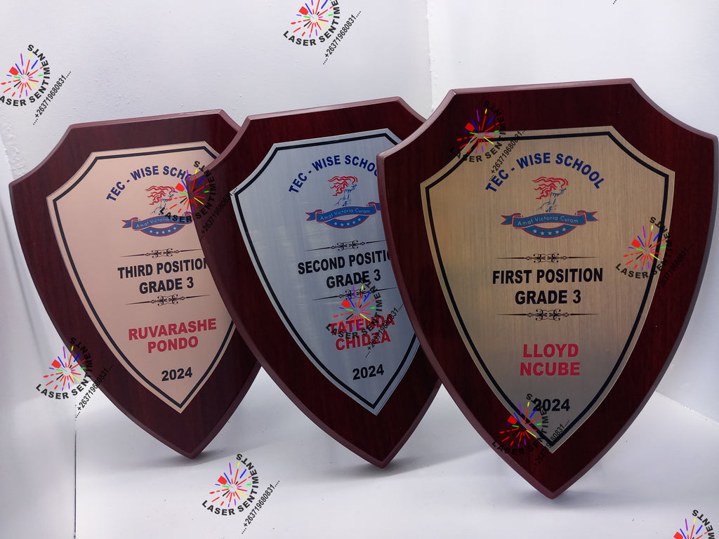 WSC1 POINTED SHIELD WOOD PLAQUE